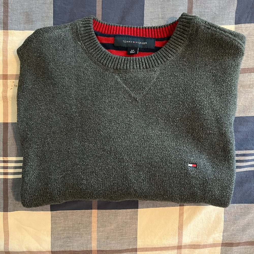 Tommy Hilfiger Crewneck Sweater Size Small Color Gray